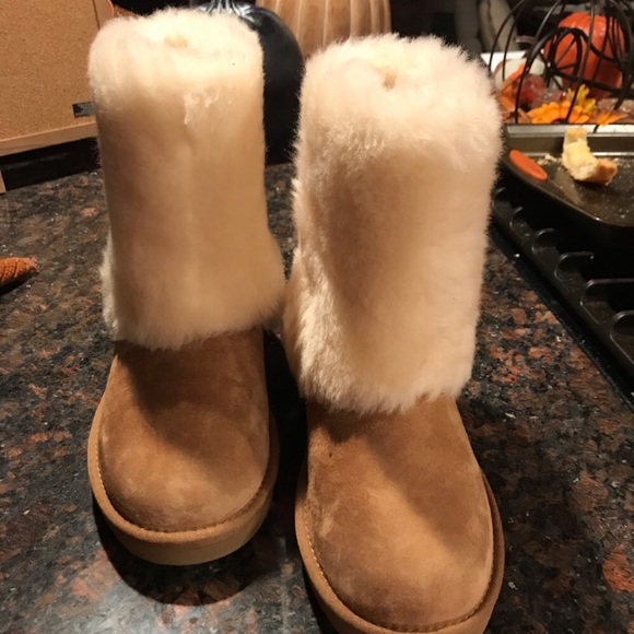 Uggs boots - Picture 6 of 8